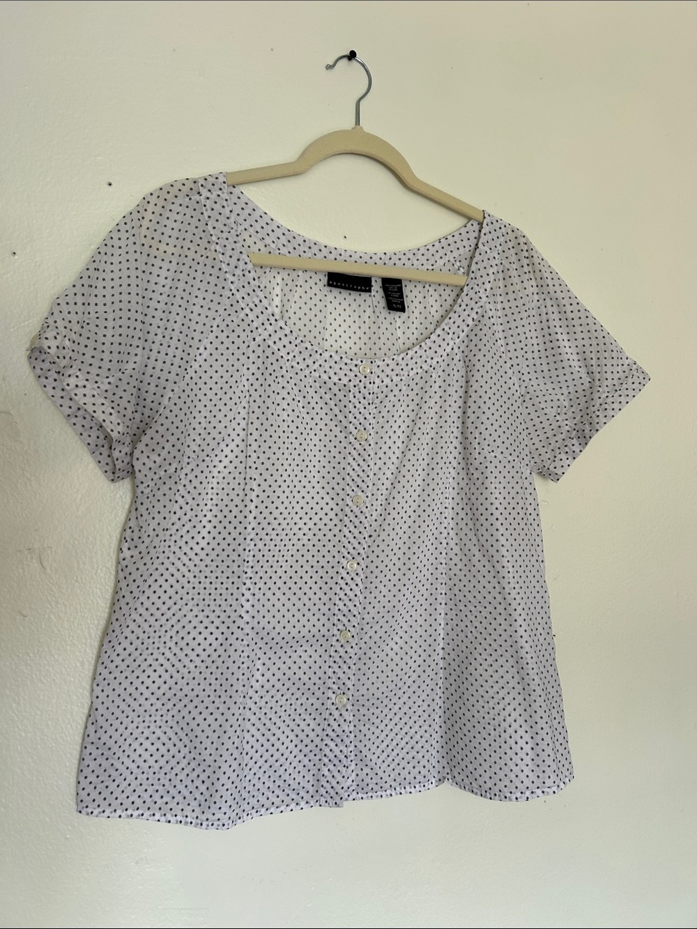 Apostrophe White Short-Sleeve Polka Dot Button Front Blouse